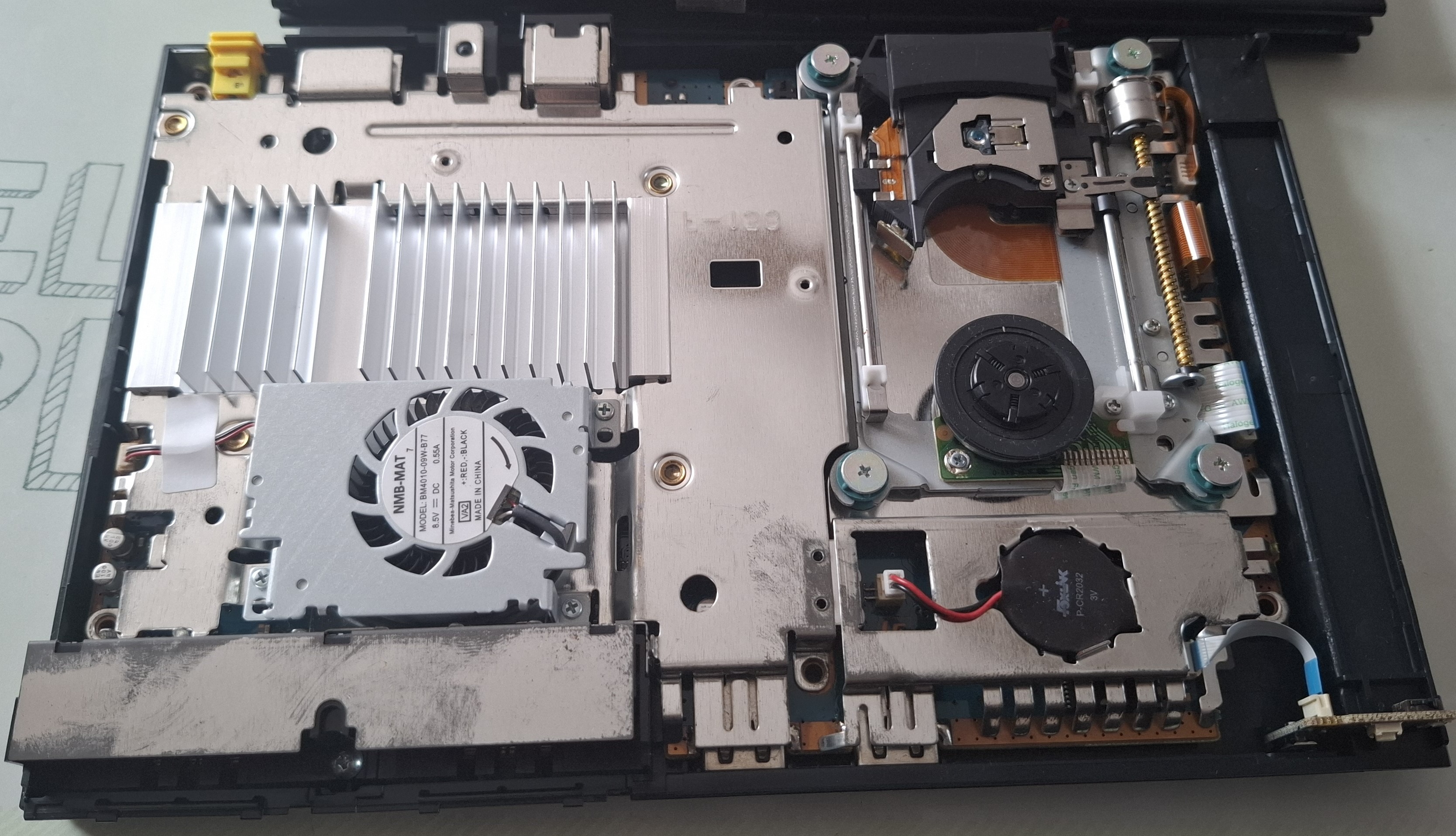 ps2 slim capot retirer